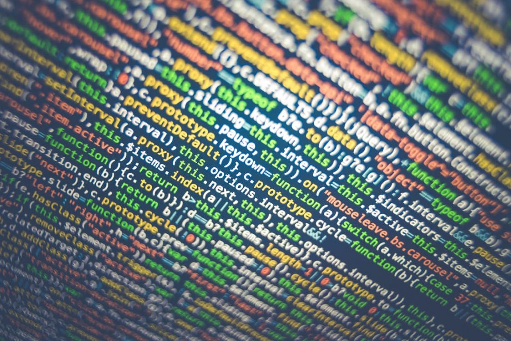 Computerreparatie in Ridderkerk gezocht? Hier kunt u op letten. Computer en laptop symboliseren computerreparatie diensten in Ridderkerk voor het kiezen van het beste reparatiebedrijf