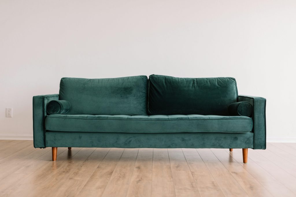 Ontdek bij deze meubelzaak in Lier de warmte van teakhout Collectie teakhouten tuinstoelen en meubelen bij meubelzaak in Lier