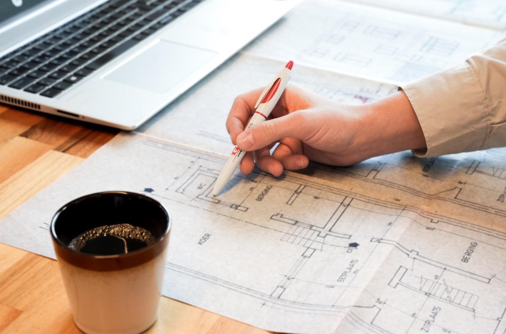 Moderne woning aangeboden door agence immobilière à Ruisbroek, met lumineuze ruimtes en eigentijdse design
