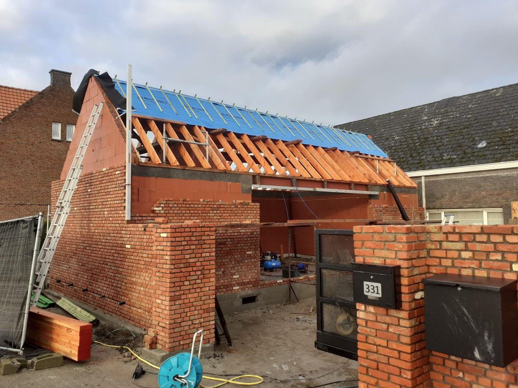 Duurzame en toekomstgerichte woning in Oost-Vlaanderen met hoogwaardige isolatie en energiezuinige installaties